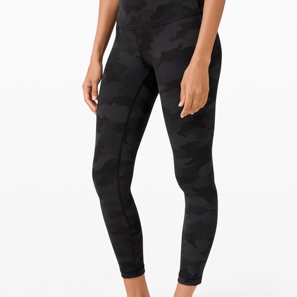 Black camo Lululemon Wunder under crop - Picture 6 of 6